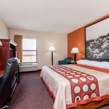 Super 8 By Wyndham Harrisburg Hotel Luaran gambar
