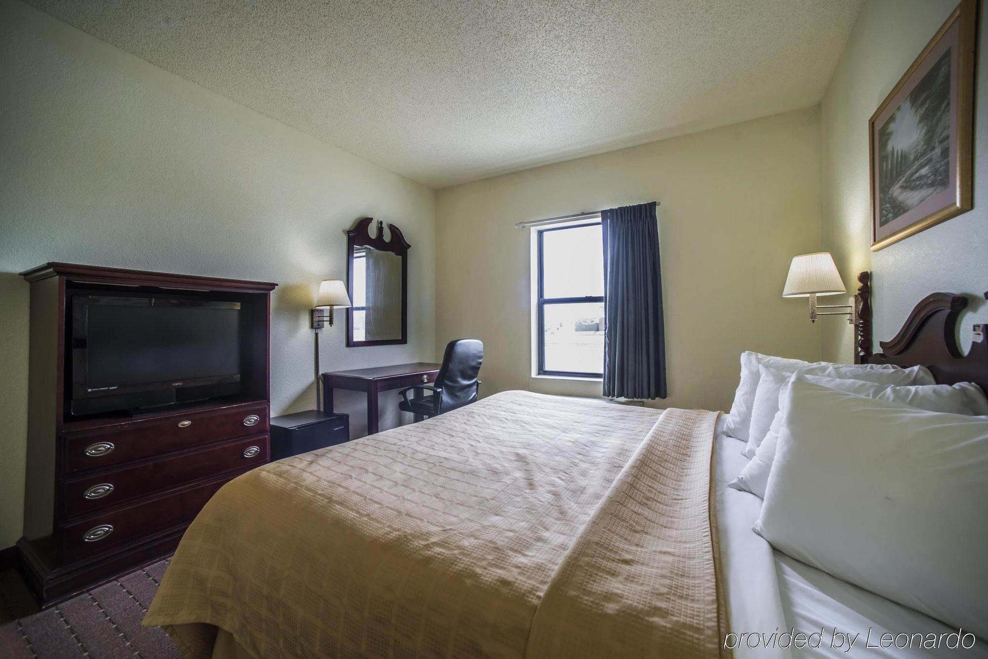 Super 8 By Wyndham Harrisburg Hotel Luaran gambar
