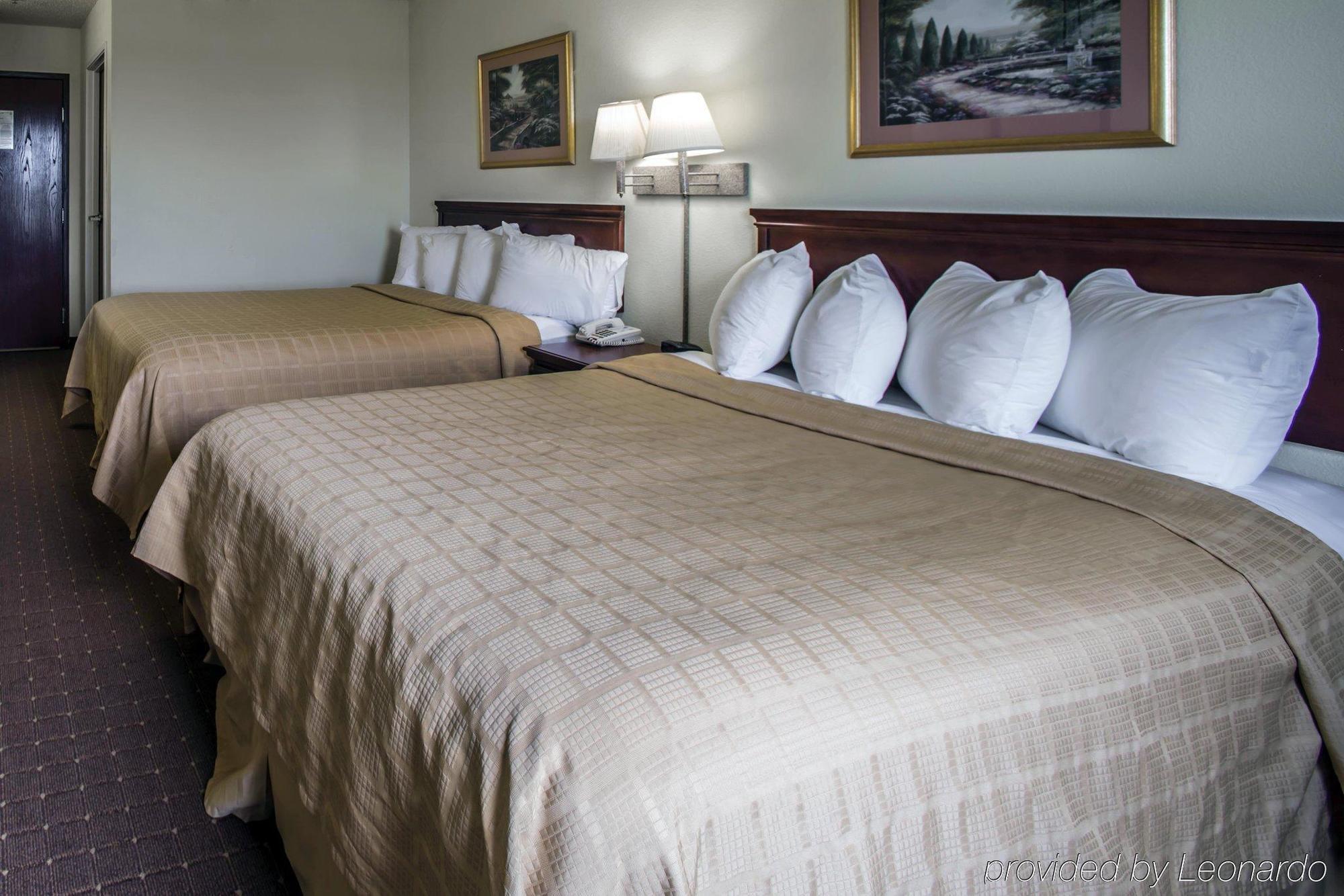Super 8 By Wyndham Harrisburg Hotel Luaran gambar